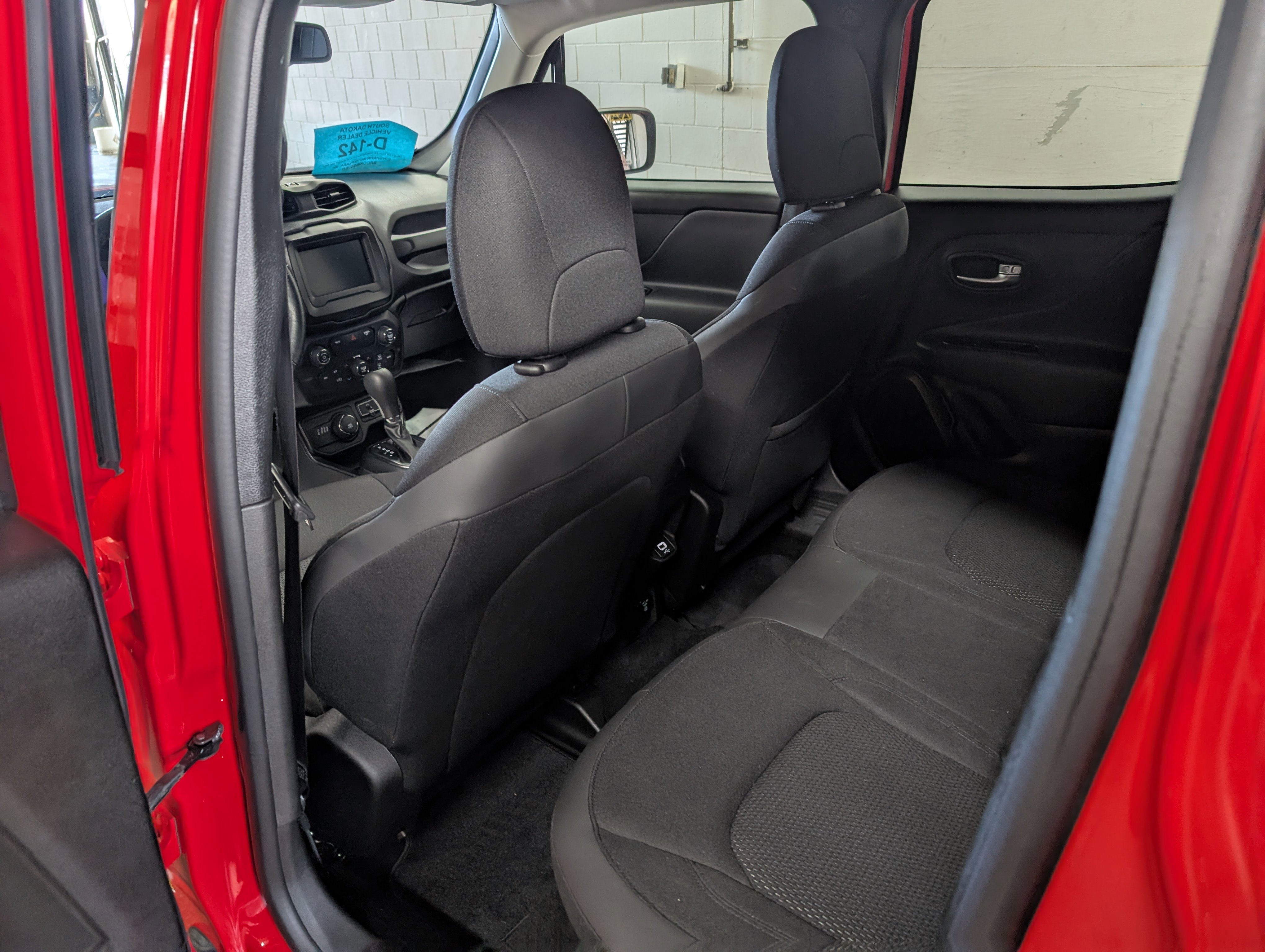 Used 2020 Jeep Renegade Altitude image 6