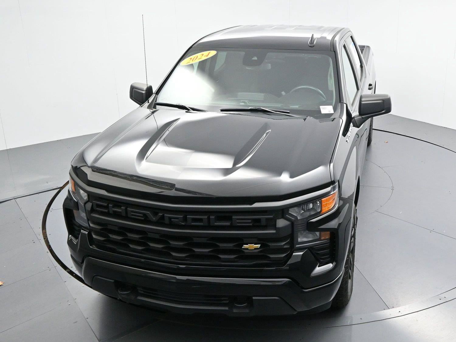 Used 2024 Chevrolet Silverado 1500 Custom AWD/4WD image 36