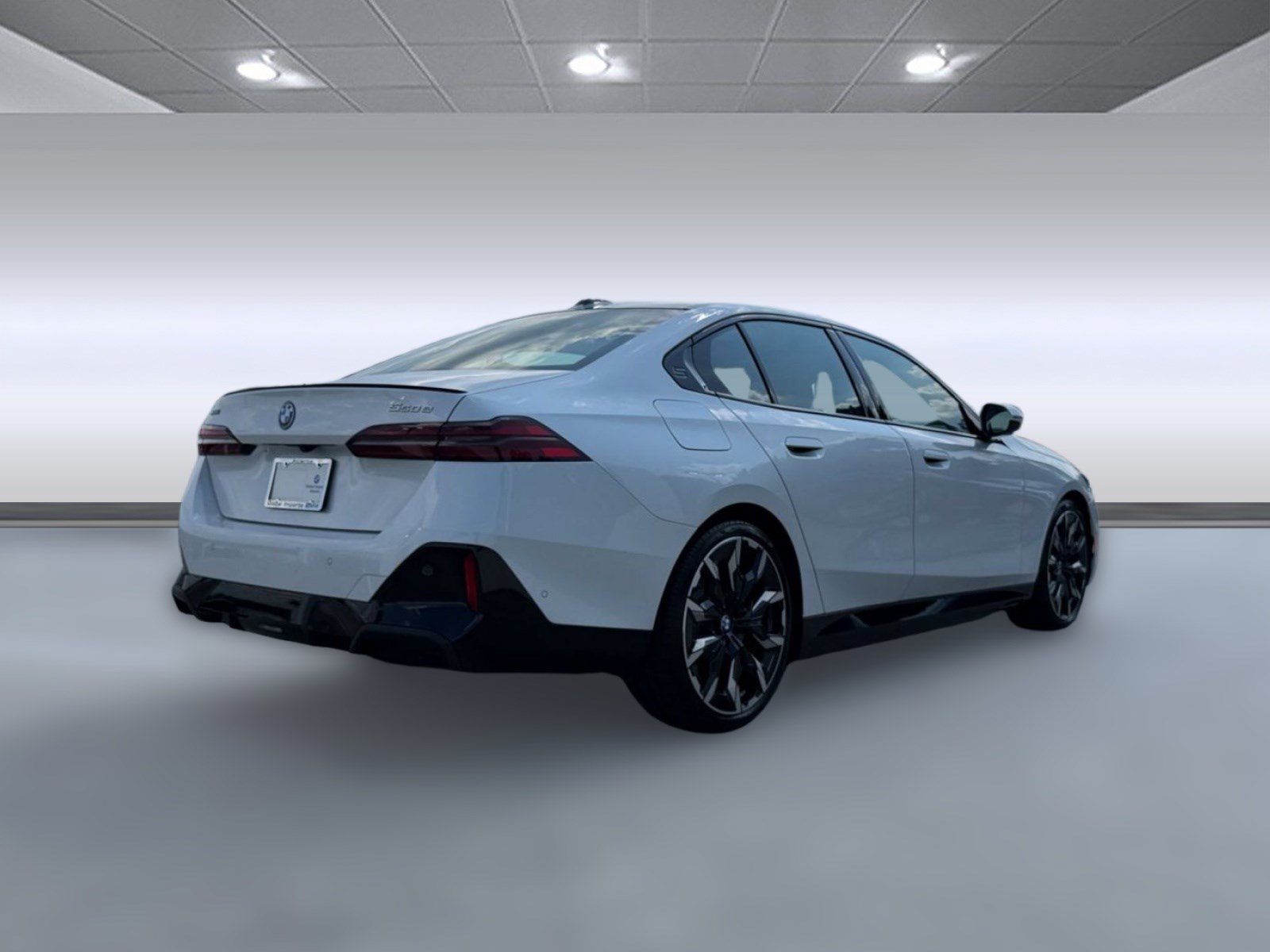 New 2027 BMW 550e xDrive AWD/4WD image 8