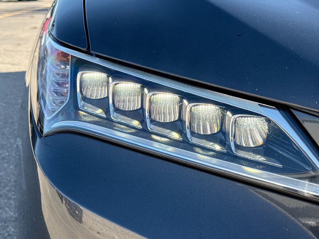 Used 2015 Acura TLX w/ Technology Package FWD image 38