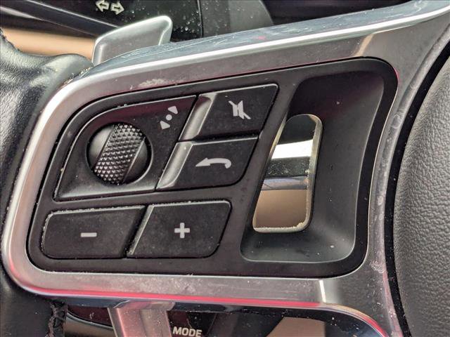 Used 2021 Porsche Cayenne AWD/4WD image 12
