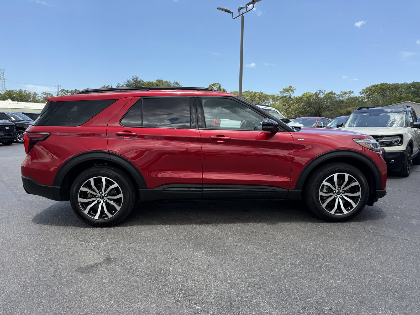 Certified 2025 Ford Explorer ST-Line w/ Premium Package RWD image 3