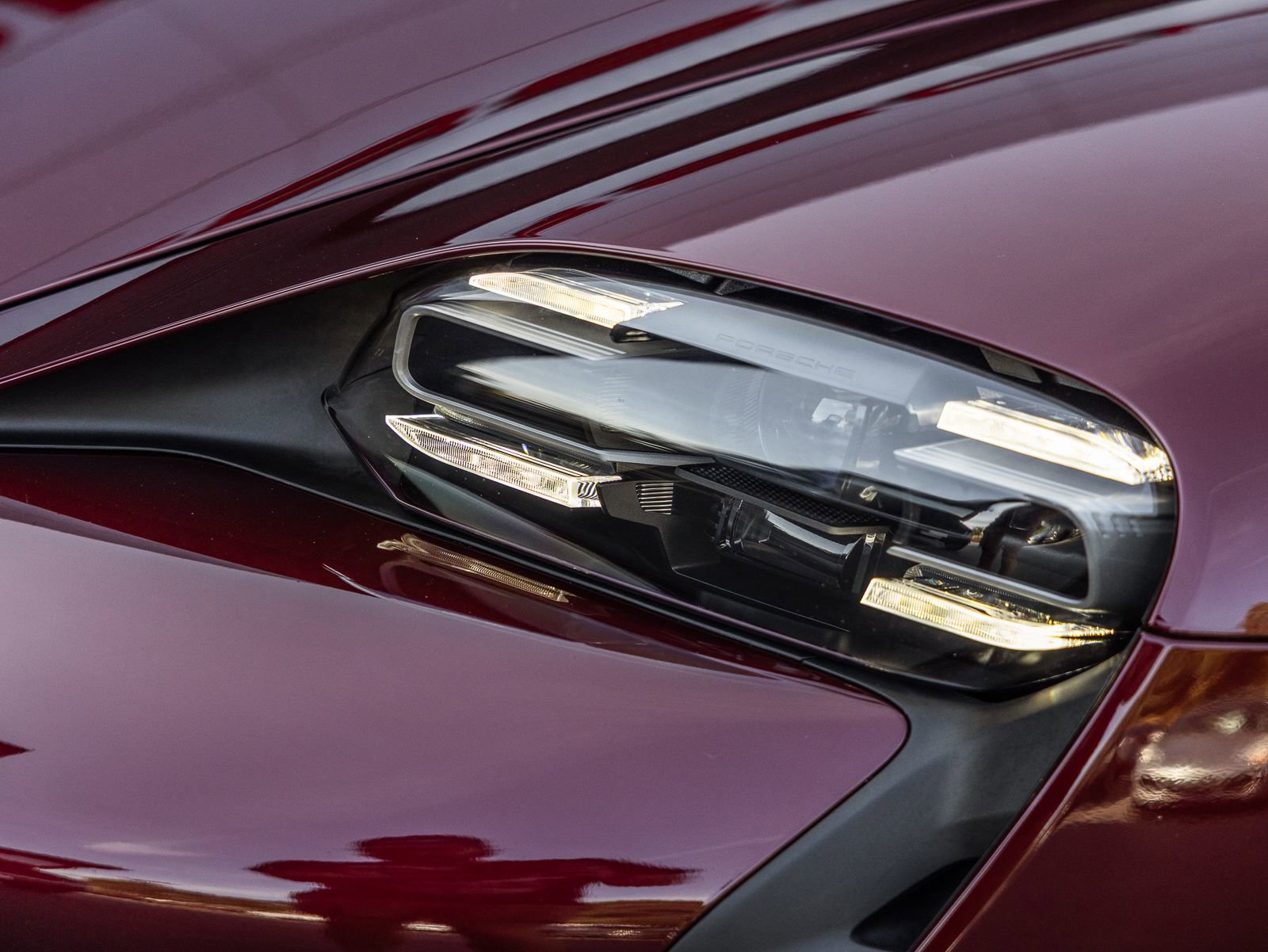 Certified 2023 Porsche Taycan image 23