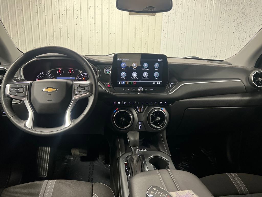 Certified 2025 Chevrolet Blazer LT w/ Convenience Package image 17