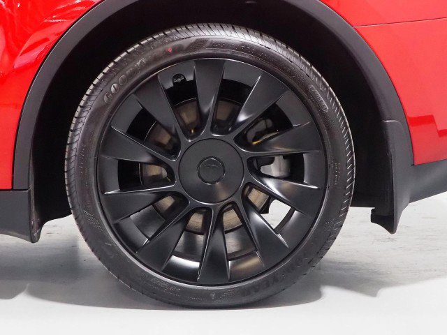 Used 2023 Tesla Model Y Long Range AWD/4WD image 46