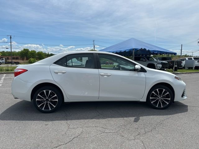 Used 2018 Toyota Corolla XSE FWD image 5