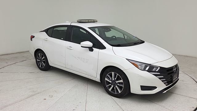 Used 2024 Nissan Versa SV w/ Electronics Package FWD image 7