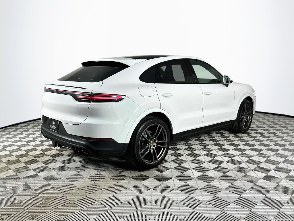 Used 2022 Porsche Cayenne S AWD/4WD image 7