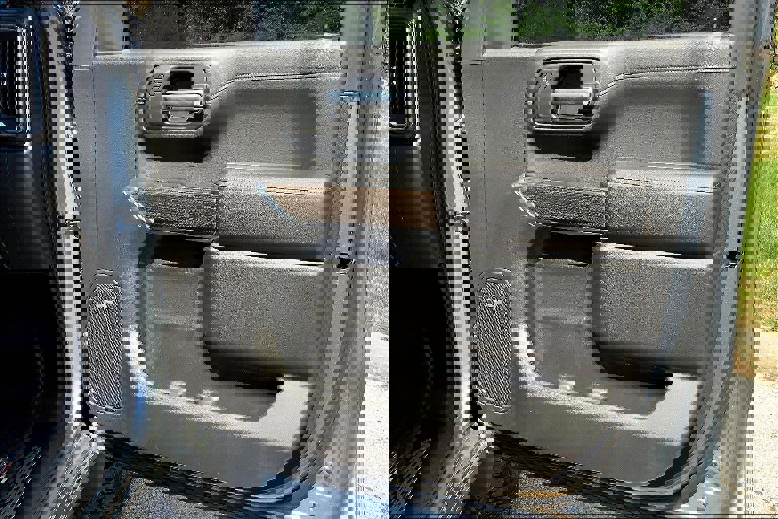 Used 2022 Chevrolet Silverado 1500 LT Trail Boss w/ LT Trail Boss Premium Package image 26