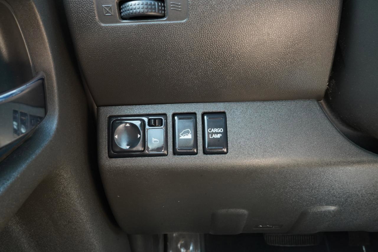 Used 2019 Nissan Frontier PRO-4X w/ Pro-4x Luxury Package AWD/4WD image 23