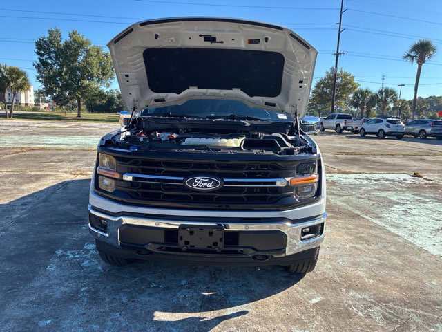 Certified 2025 Ford F150 XLT w/ Equipment Group 302A MID AWD/4WD image 19