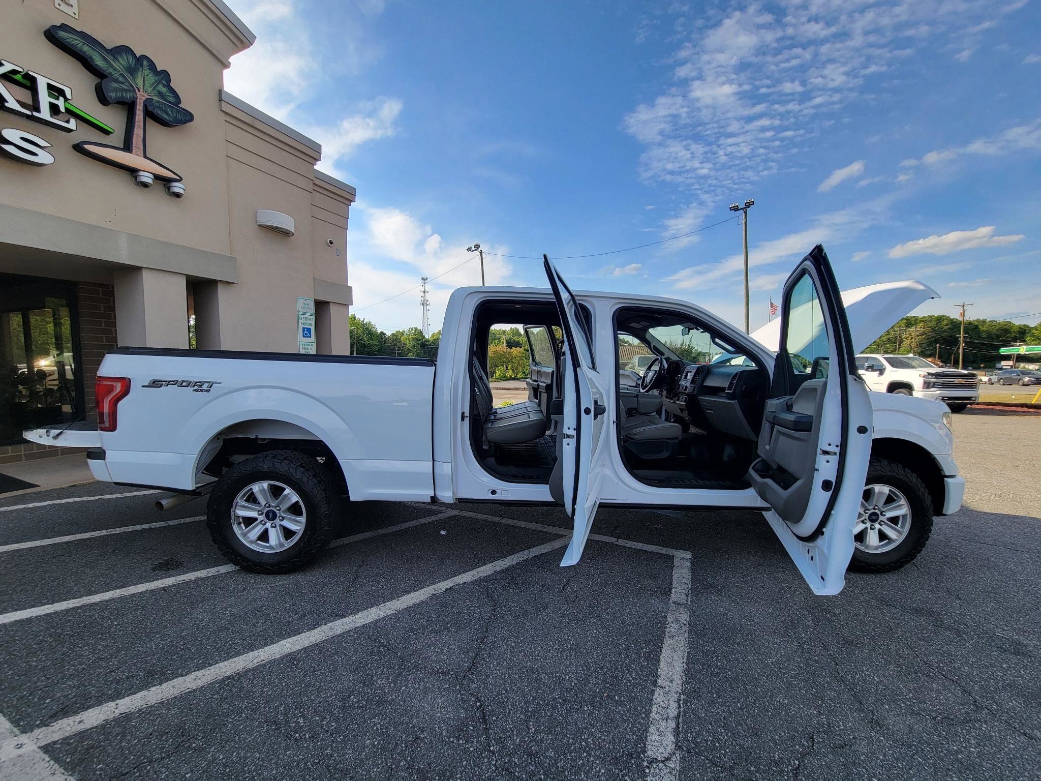 Used 2016 Ford F150 XL w/ Equipment Group 101A Mid AWD/4WD image 18