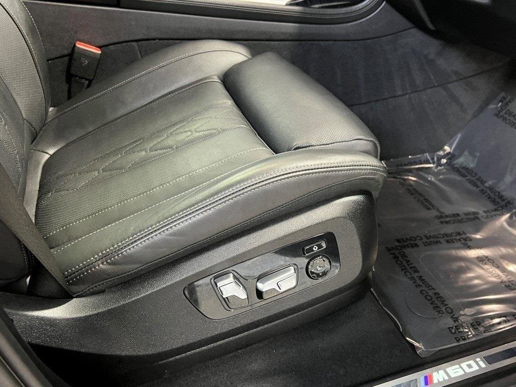 Used 2024 BMW X7 M60i w/ Executive Package image 16