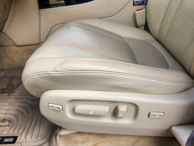 Used 2017 Lexus LX 570 4WD w/ Luxury Package image 10