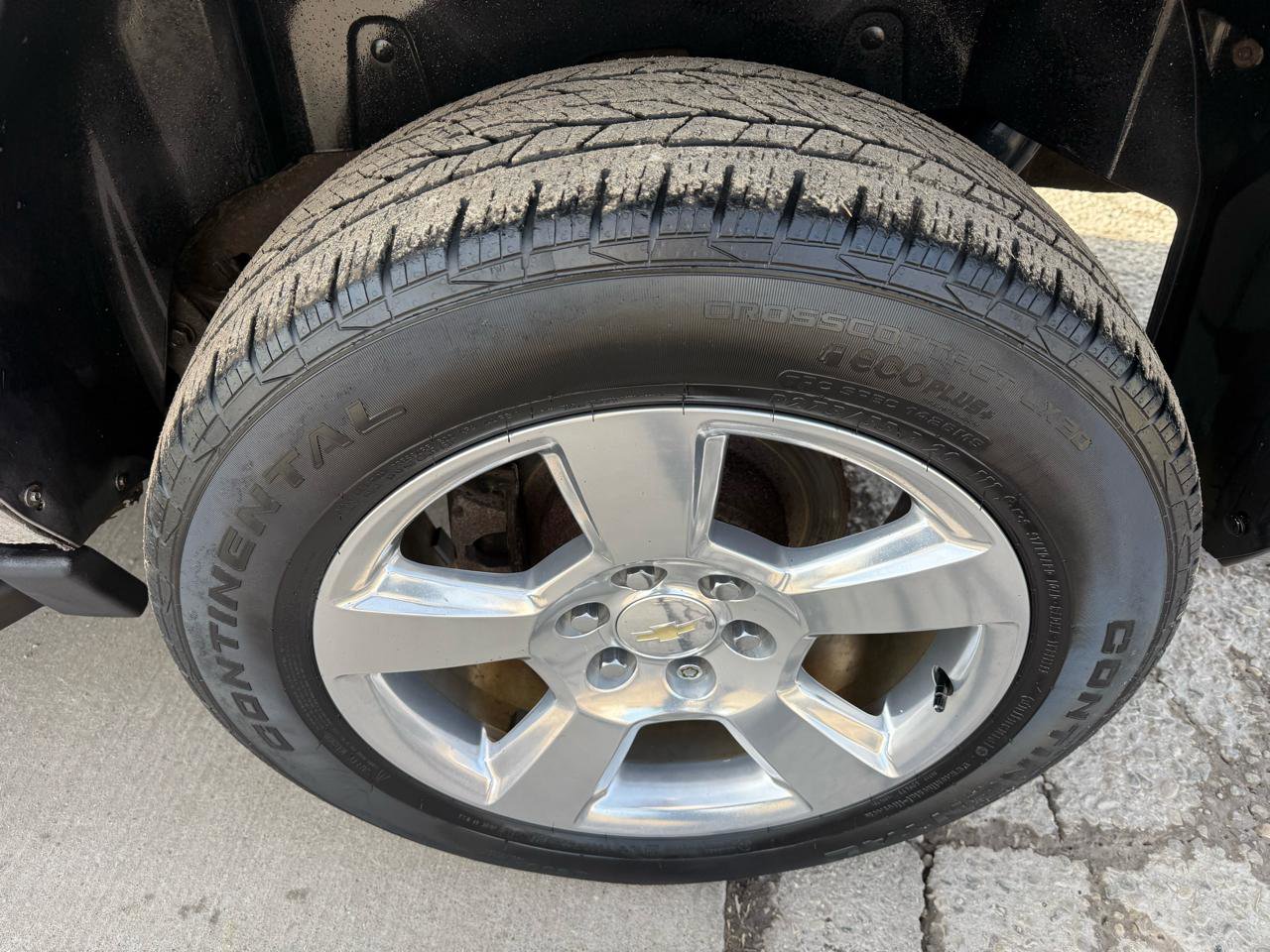 Used 2007 Chevrolet Suburban LT w/ LT Preferred Equipment Group image 9