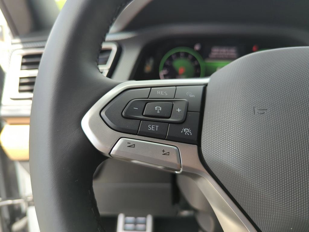 New 2026 Volkswagen Atlas Cross Sport SEL R-Line image 42