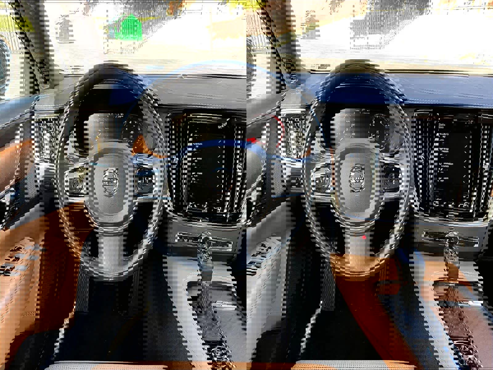 Used 2017 Volvo S90 T6 Inscription w/ Vision Package image 8