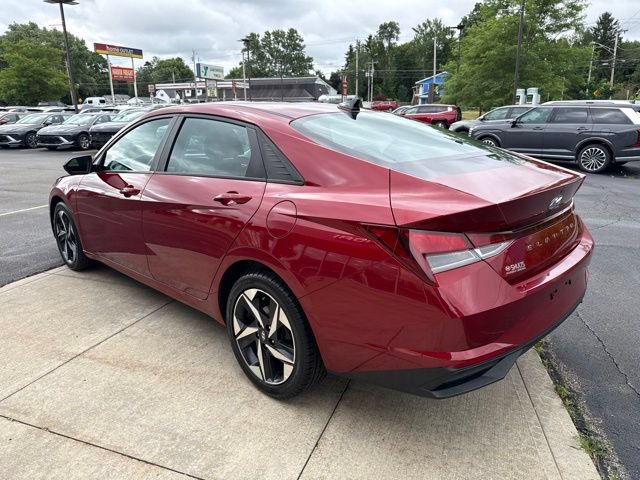 Certified 2023 Hyundai Elantra SEL w/ Convenience Package FWD image 16