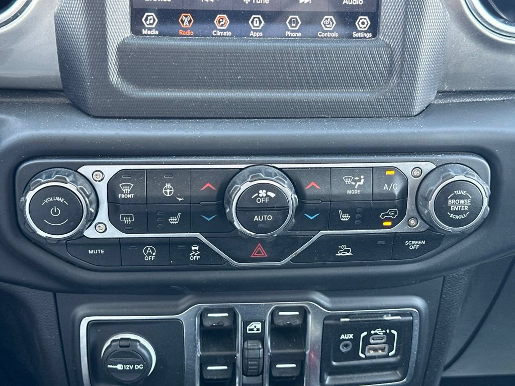 Used 2021 Jeep Wrangler Unlimited Sahara w/ LED Lighting Group AWD/4WD image 25
