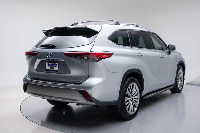 Used 2021 Toyota Highlander Platinum AWD/4WD image 6