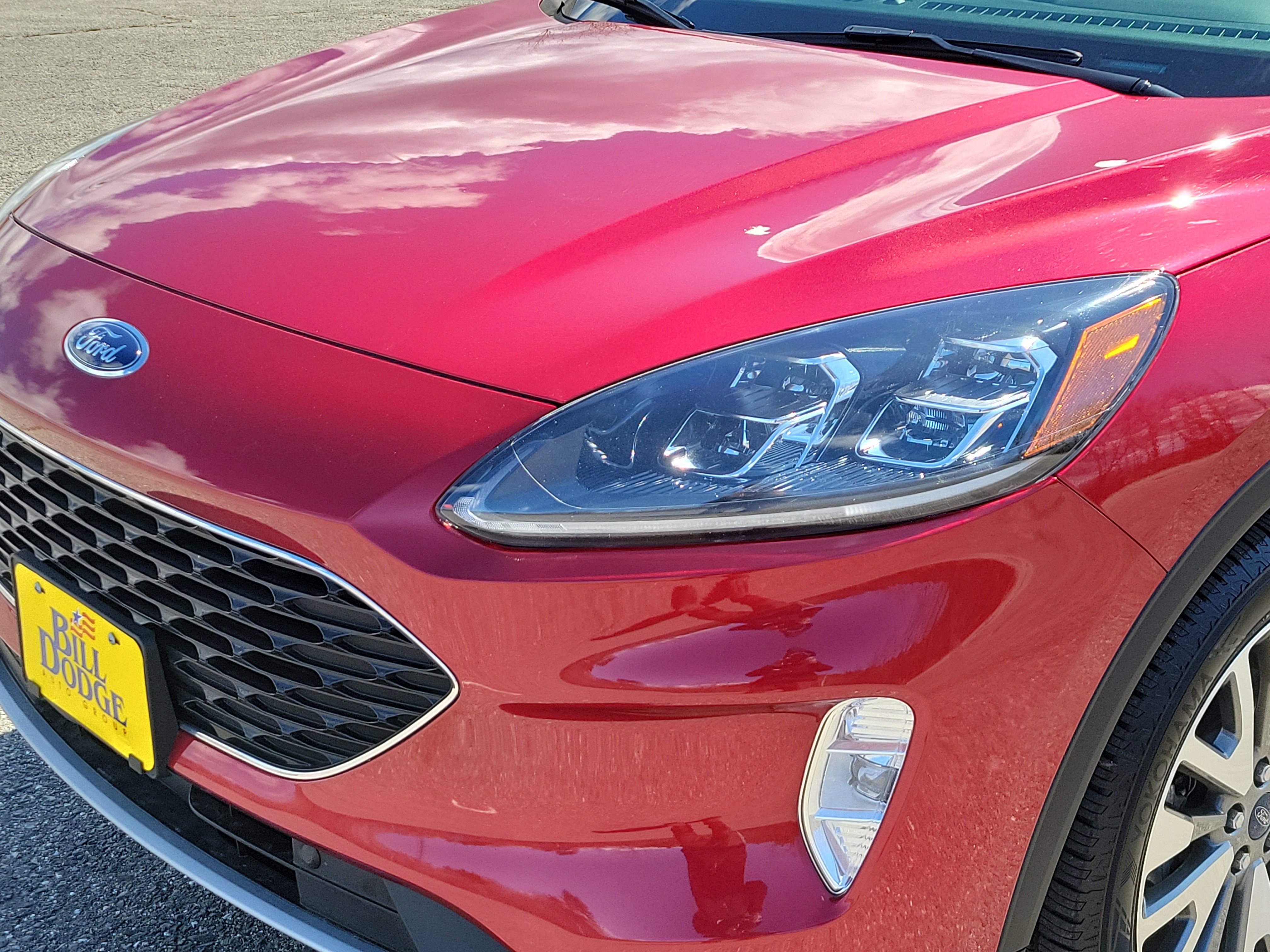 Used 2022 Ford Escape Titanium w/ Class II Trailer Tow Package AWD/4WD image 9