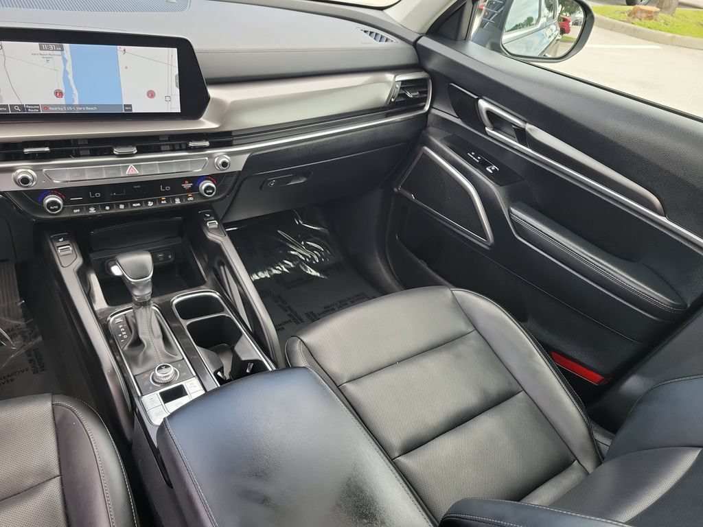 Used 2025 Kia Telluride S AWD/4WD image 30