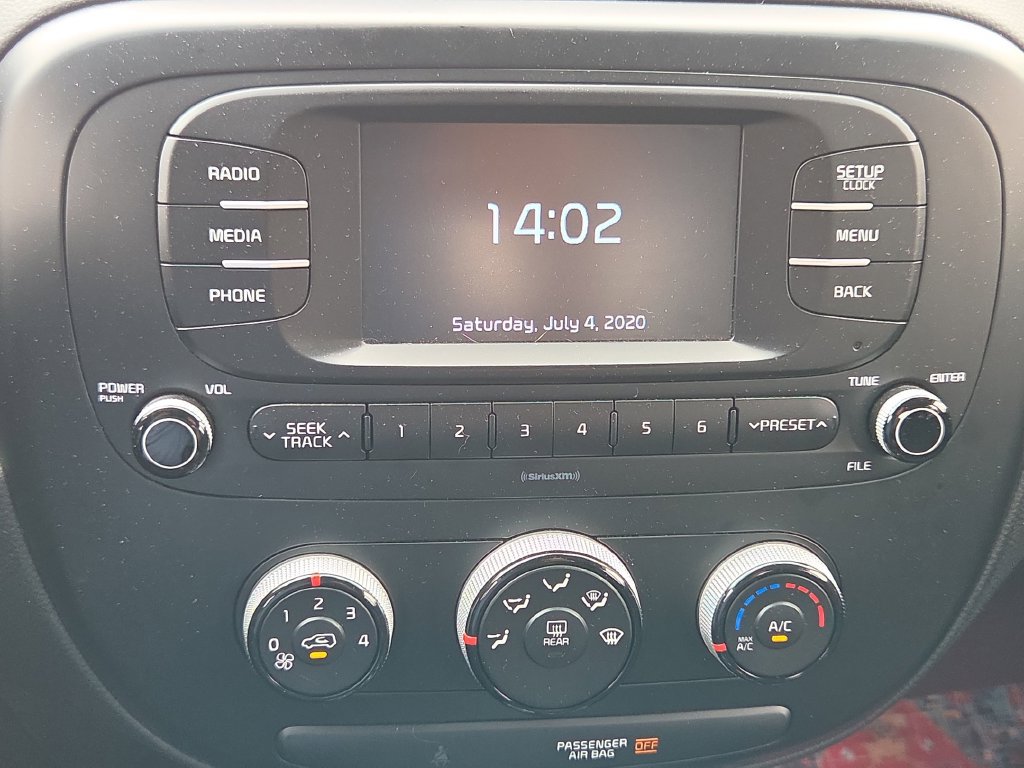 Used 2018 Kia Soul FWD image 33