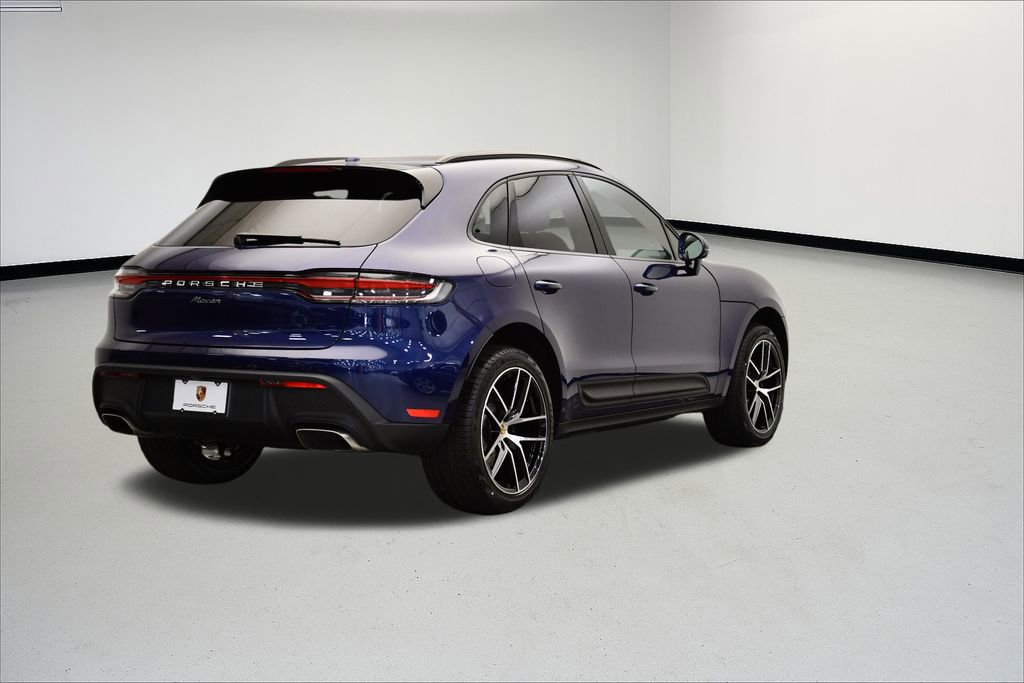 Used 2025 Porsche Macan image 7
