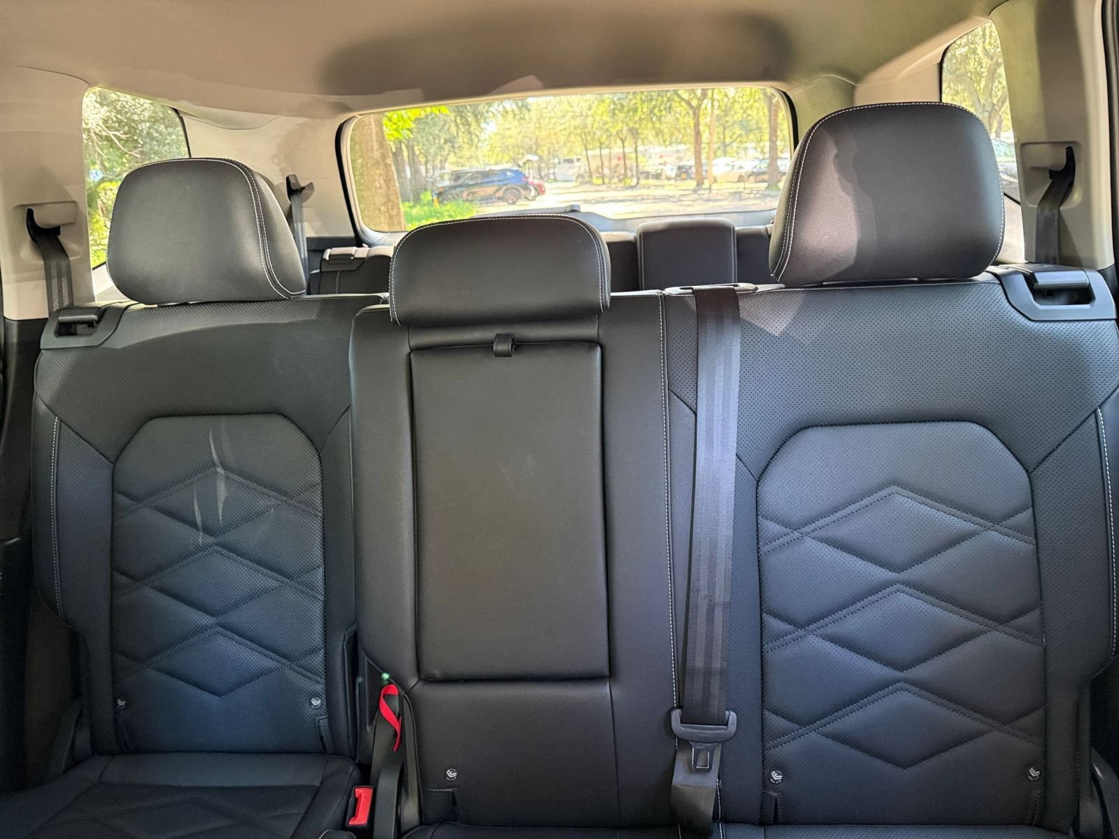 Used 2026 Volkswagen Atlas SE FWD image 37