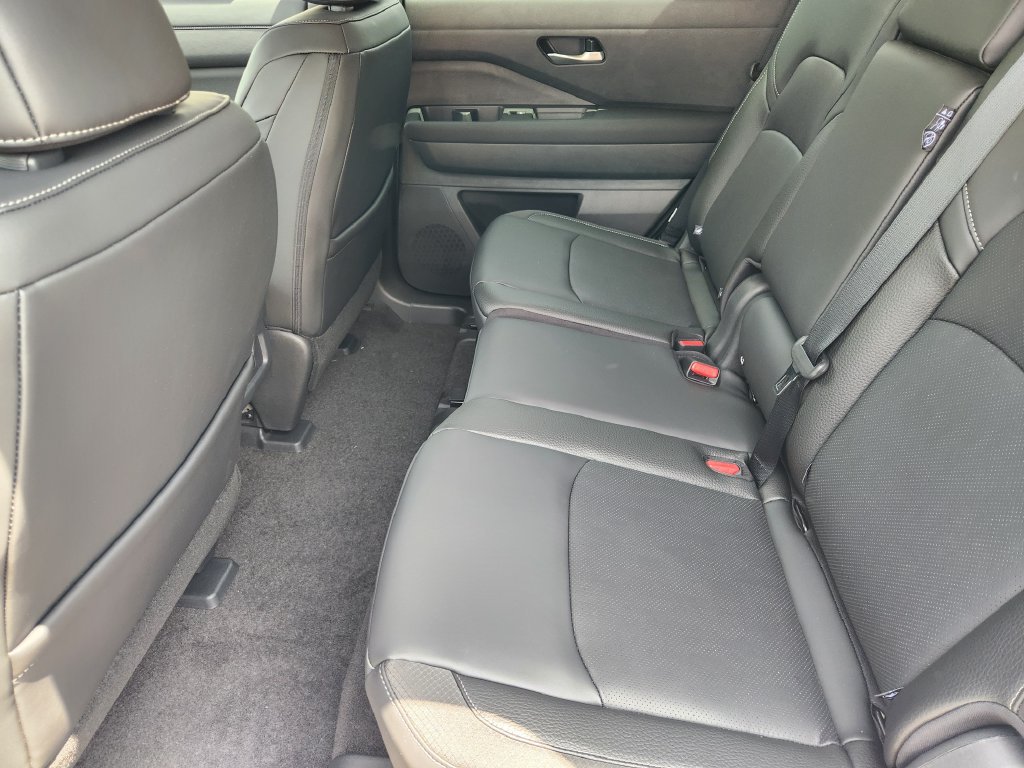 New 2026 Nissan Pathfinder SL AWD/4WD image 31