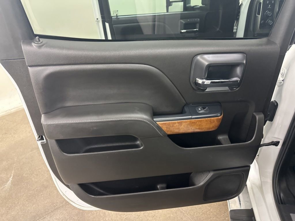 Used 2019 Chevrolet Silverado 3500 High Country w/ Duramax Plus Package image 31