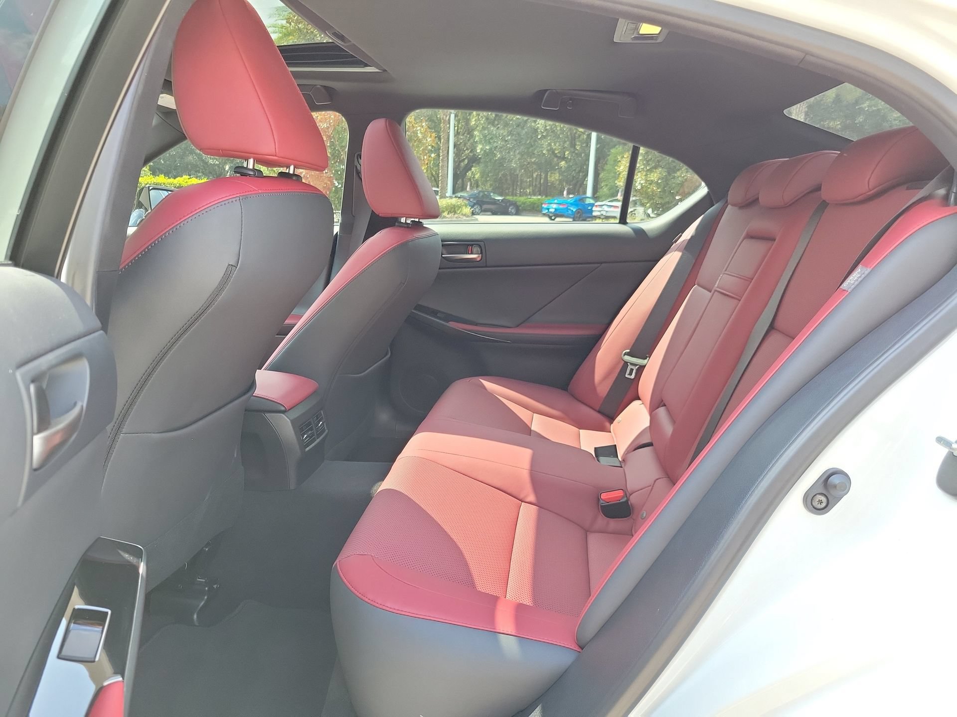 Used 2025 Lexus IS 350 F Sport w/ Accessory Package 2 RWD image 15