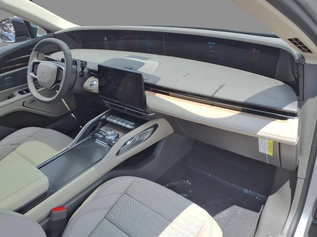 New 2025 Lincoln Nautilus Reserve w/ Jet Appearance Package AWD/4WD image 13