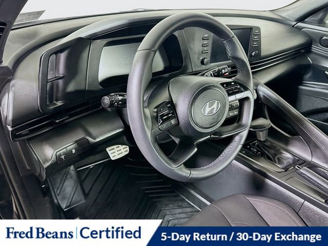 Certified 2025 Hyundai Elantra Sport image 11