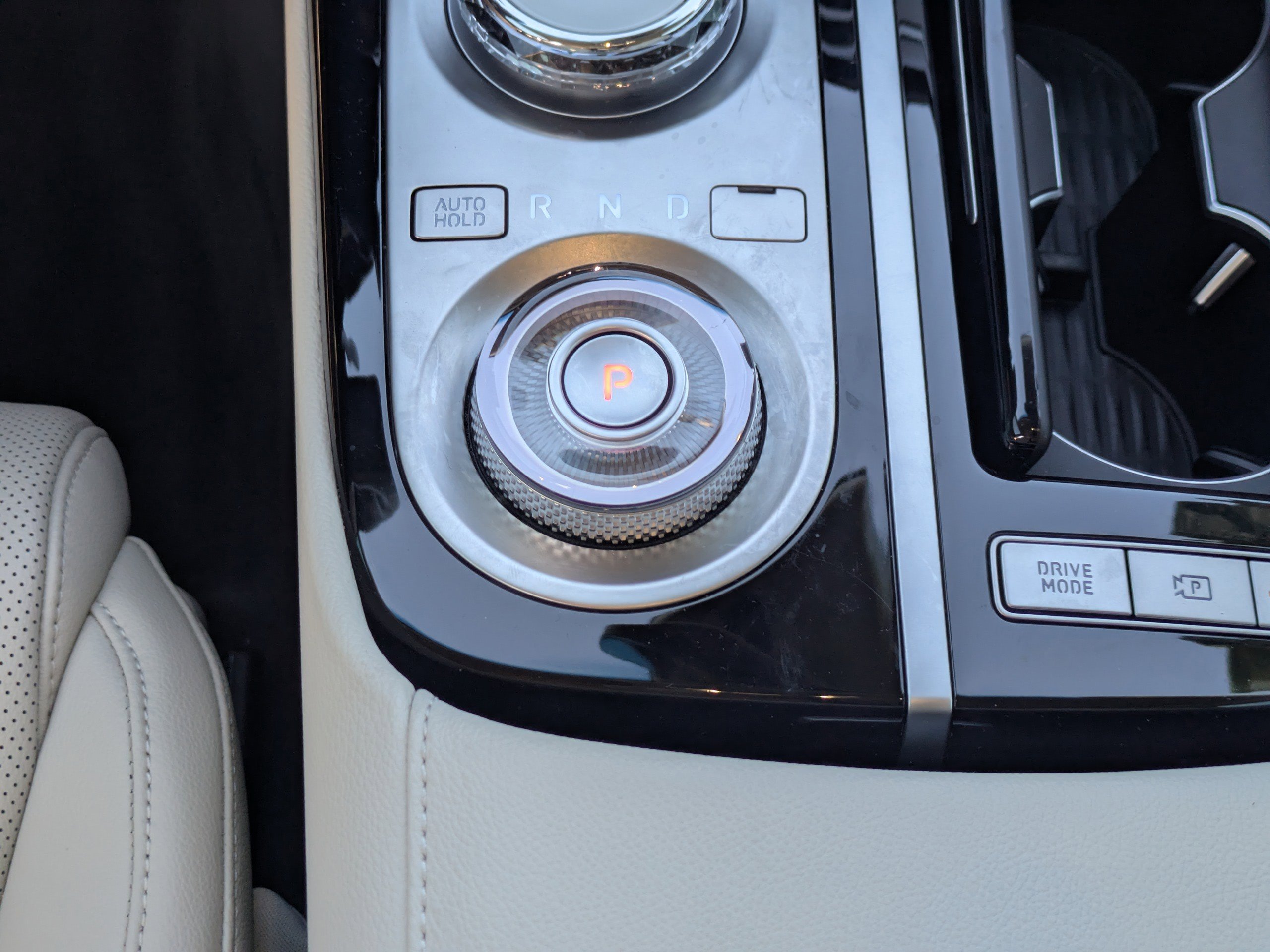 Used 2024 Genesis G80 2.5T image 17