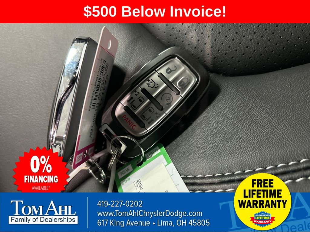 New 2026 Chrysler Pacifica Select image 20