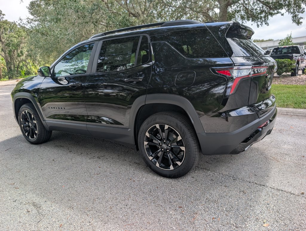 New 2027 Chevrolet Equinox RS FWD image 6