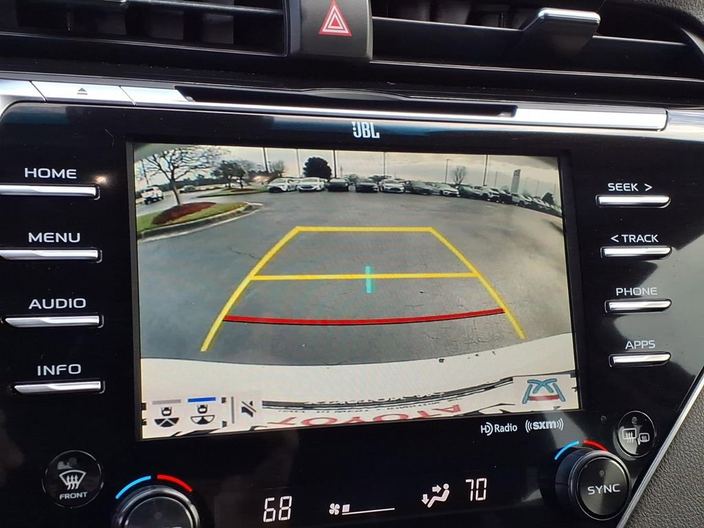 Used 2018 Toyota Camry XSE image 16