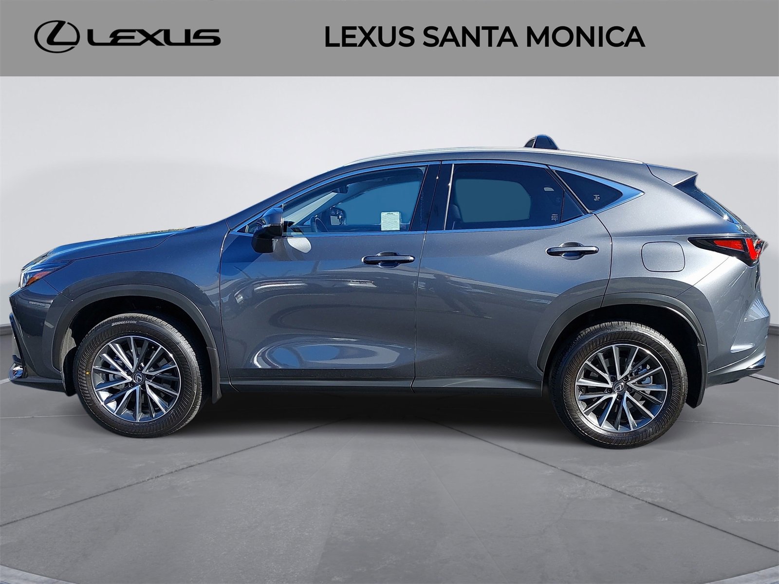 Used 2025 Lexus NX 350h AWD w/ Premium Package image 8