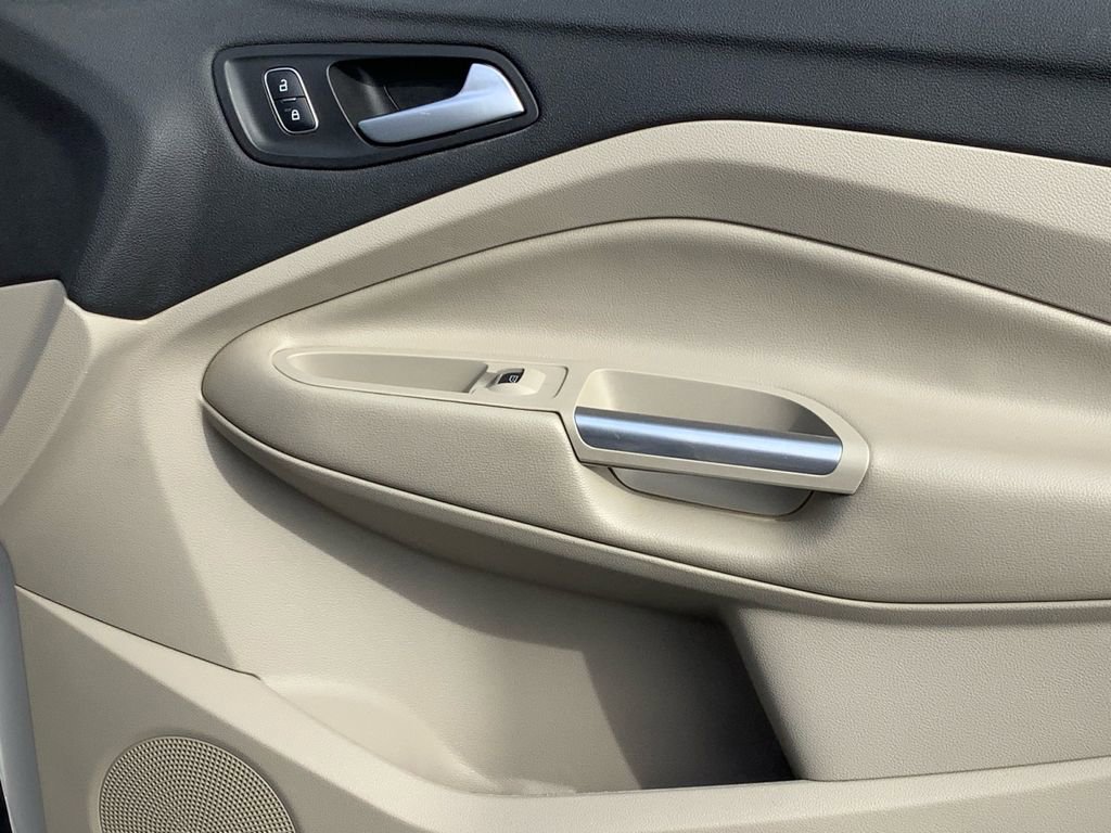 Used 2019 Ford Escape SEL image 15