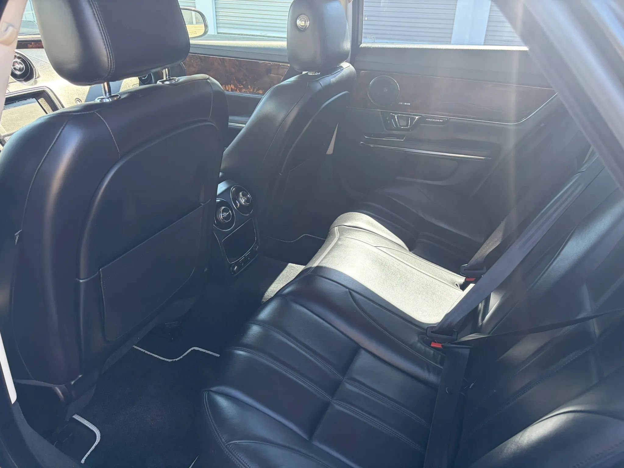 Used 2015 Jaguar XJ AWD image 12