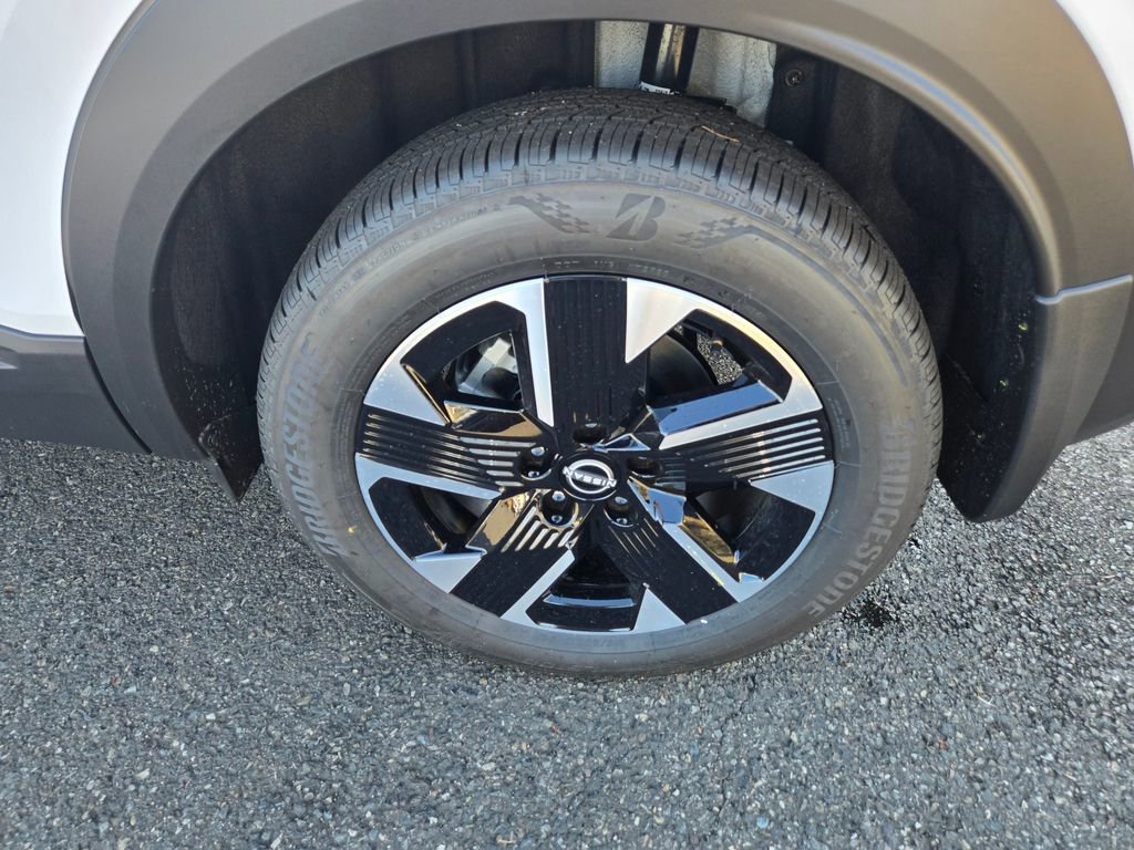 New 2026 Nissan Kicks SV w/ SV Premium Package image 9