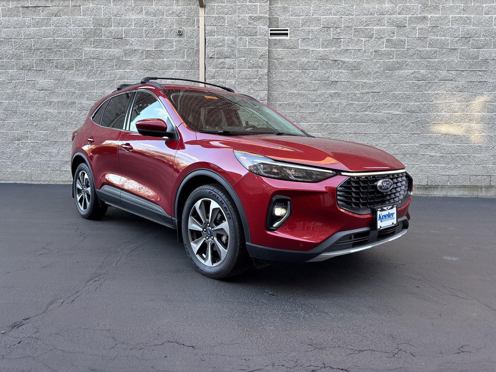 Used 2023 Ford Escape Platinum AWD/4WD image 1