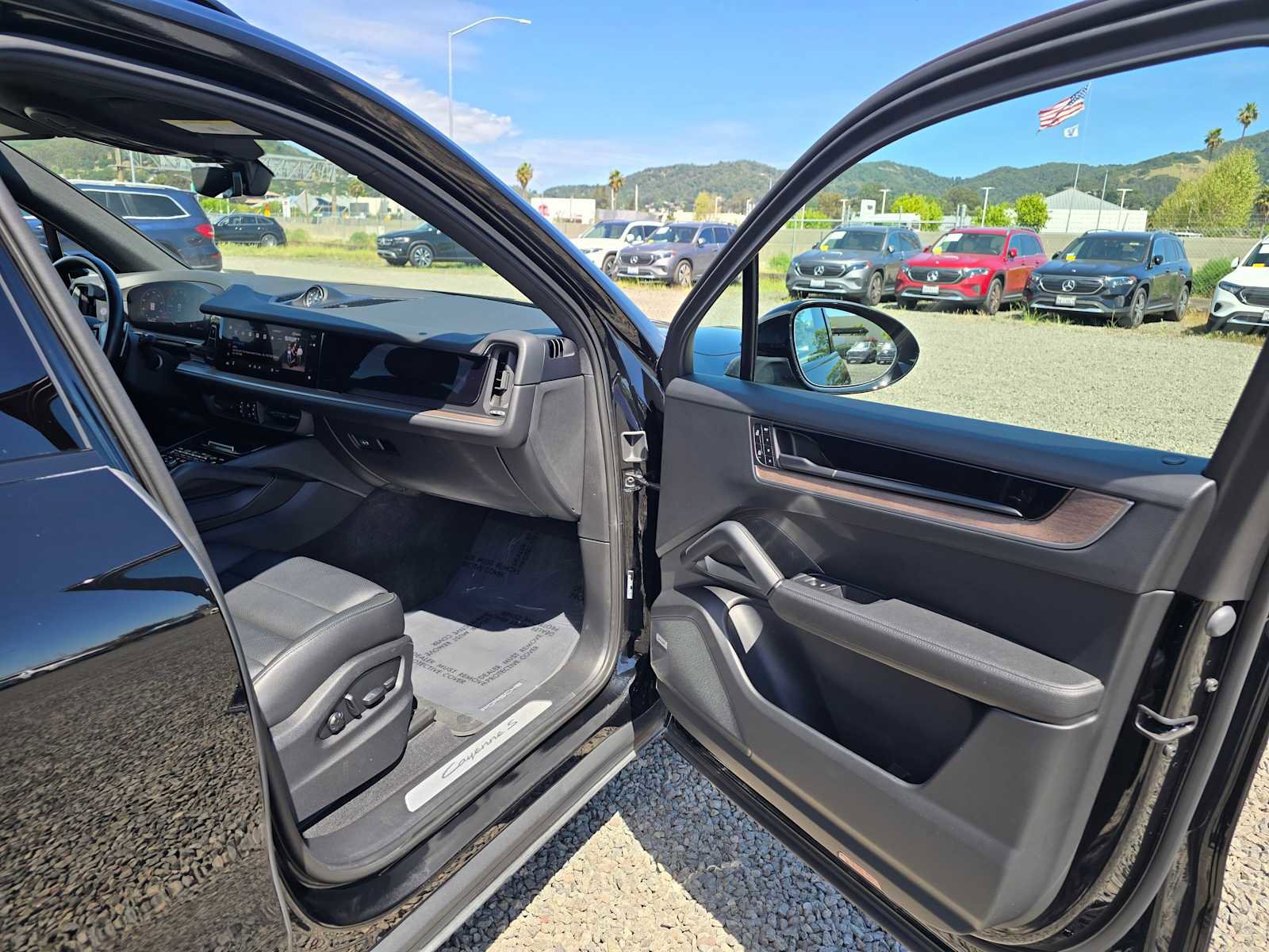 Used 2024 Porsche Cayenne S AWD/4WD image 12