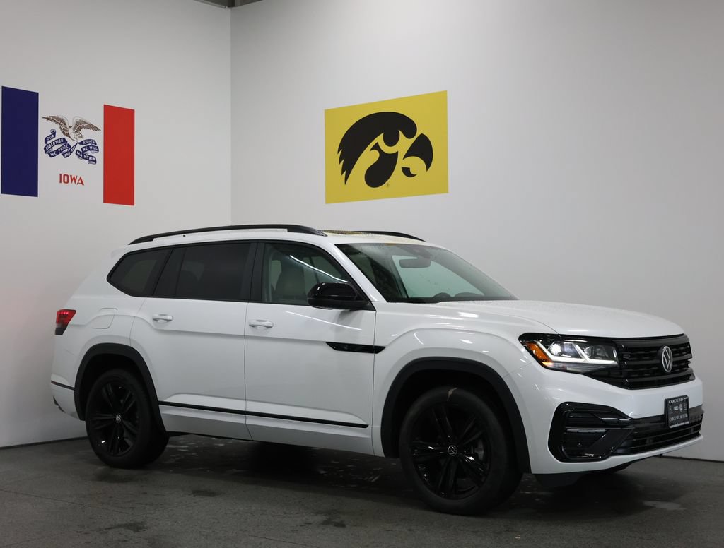 Certified 2023 Volkswagen Atlas SEL R-Line AWD/4WD image 1