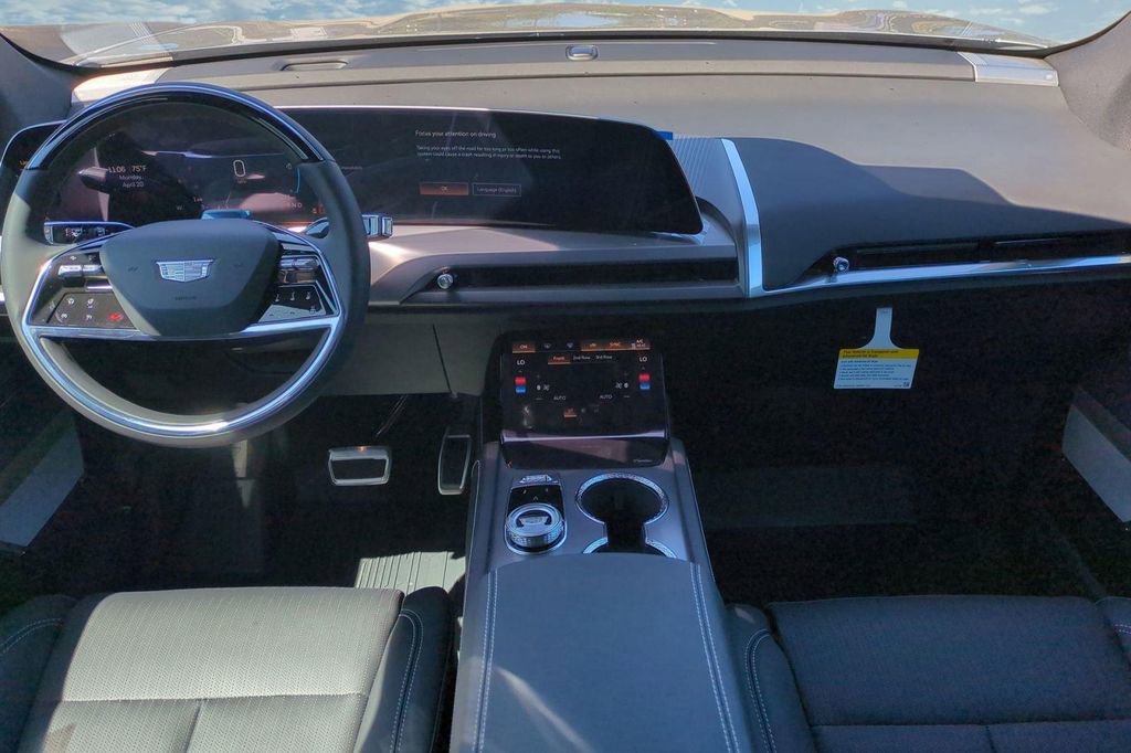 New 2026 Cadillac Vistiq Luxury w/ LPO, Floor Liner Package AWD/4WD image 13