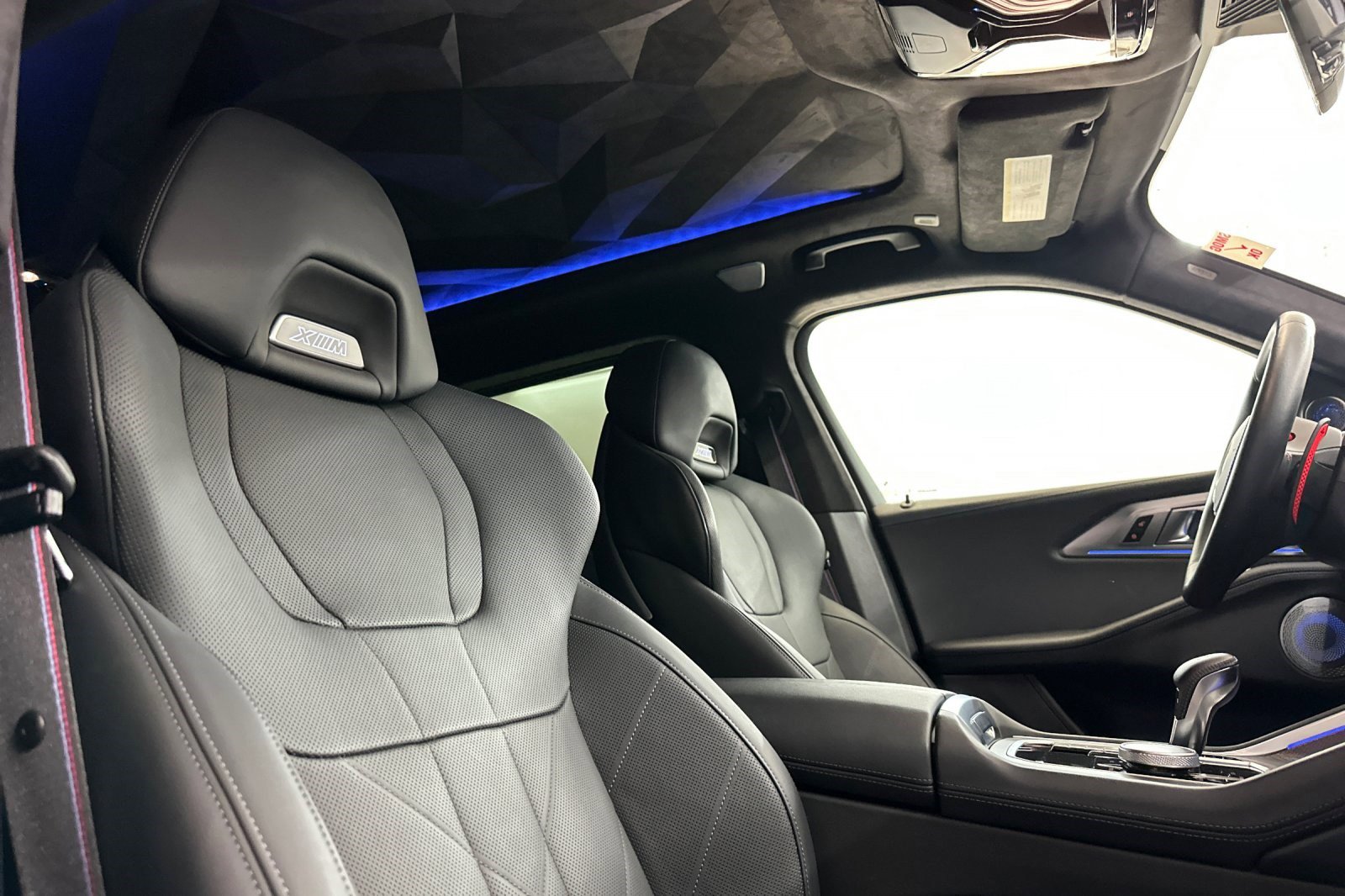 Certified 2023 BMW XM AWD/4WD image 32