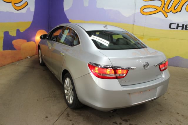 Used 2012 Buick Verano FWD image 6