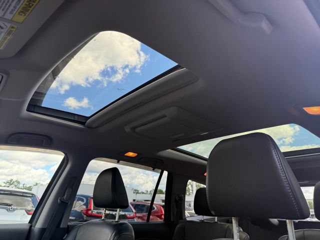 Used 2016 Honda Pilot Elite image 8