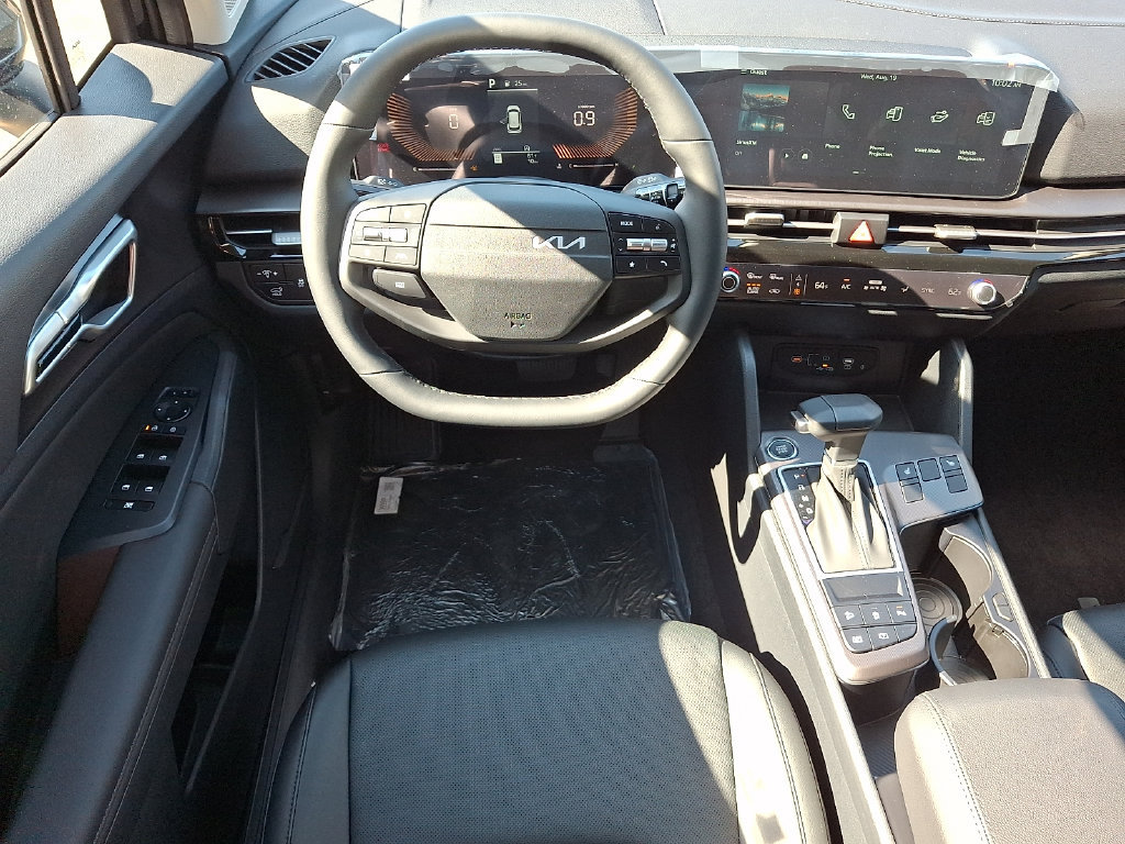 New 2026 Kia Sportage EX FWD image 2